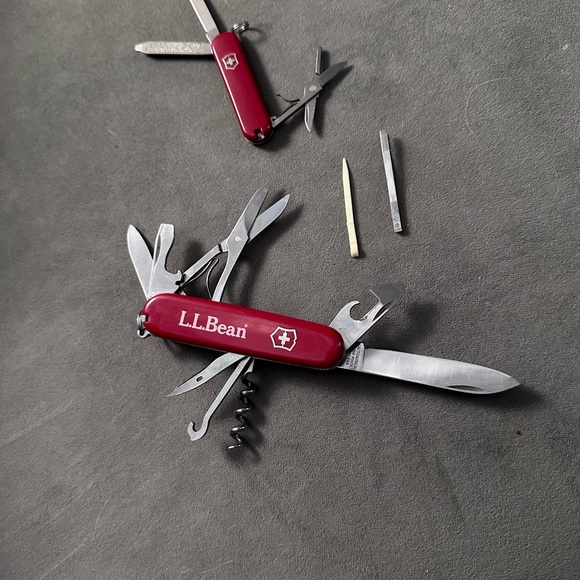 Victorinox X L.L. Bean SAK Swiss Amy Knife LOT of 2 - Picture 17 of 17